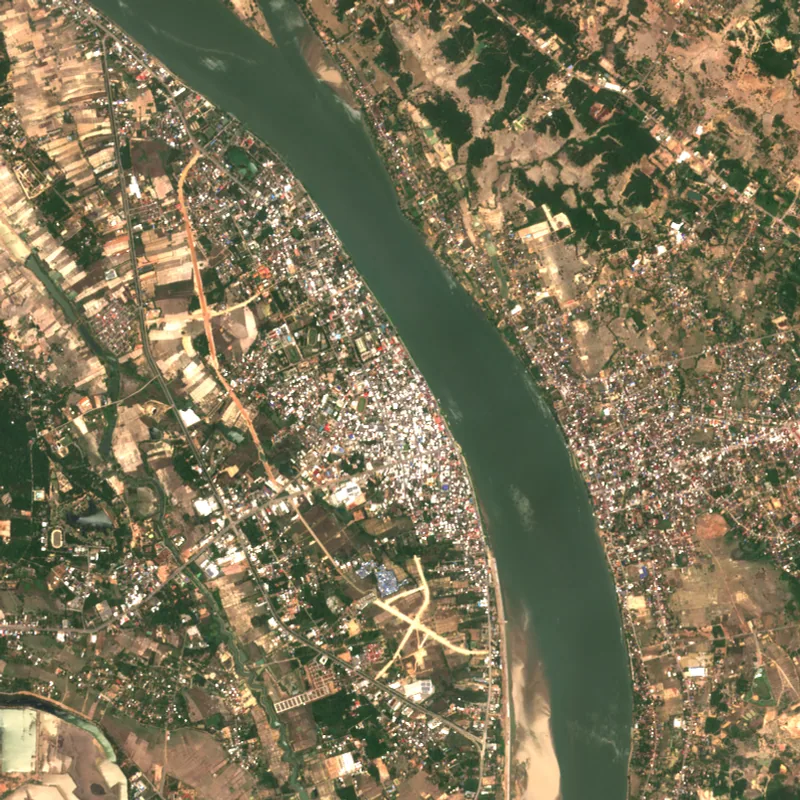ภาพสีจริง Sentinel-2 ของนครพนม Apr 24, 2019