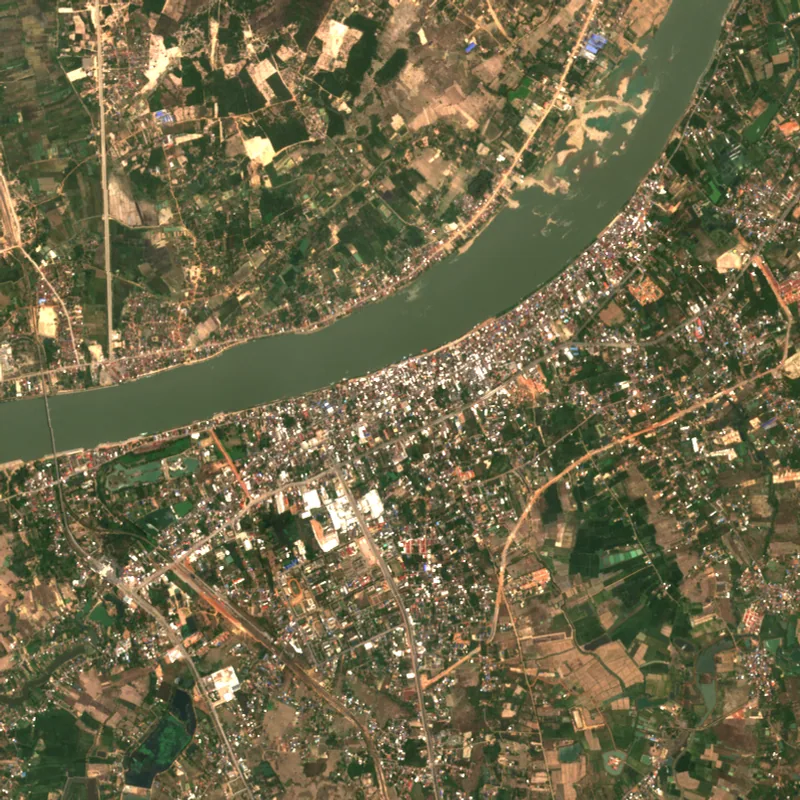 Sentinel-2 true-colour image of Nong Khai, 7 Apr 2017