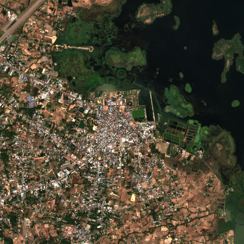 Latest Sentinel-2 image of Sakon Nakhon, 18 Dec 2024
