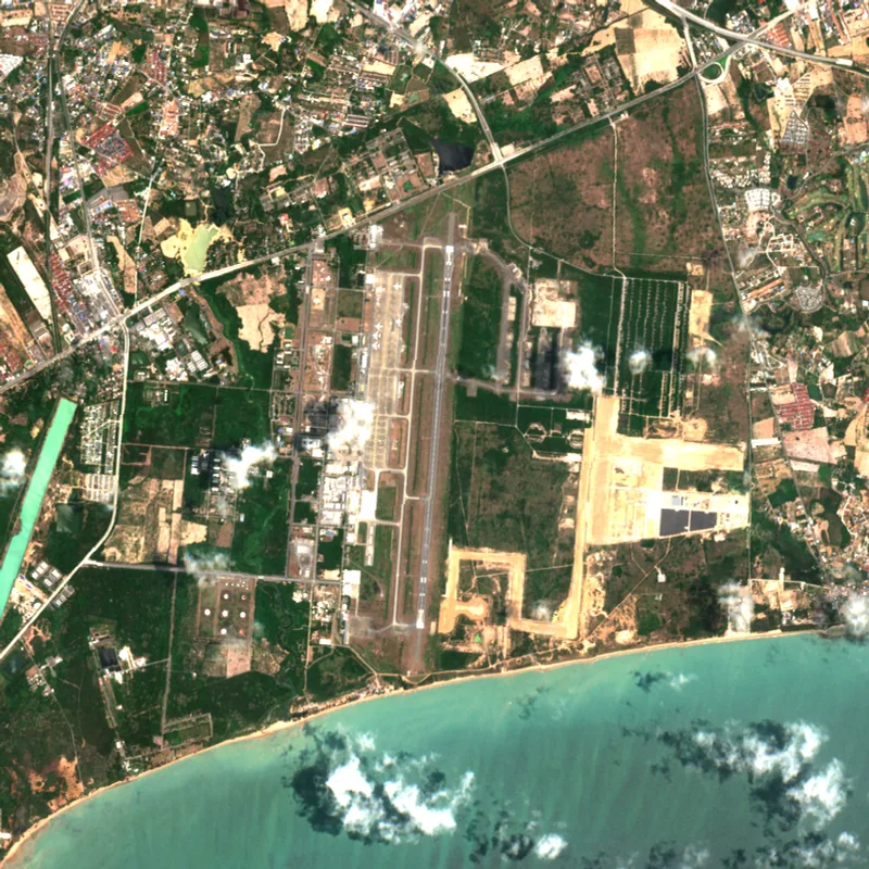 ภาพสีจริง Sentinel-2 ของสนามบินอู่ตะเภา ระยอง Apr 25, 2024